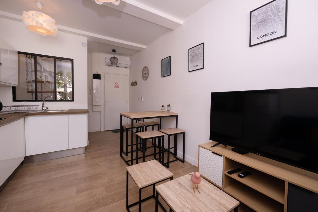 Le Nostradamus - Magnifique Appartement Cours Principal Plein Centre Avec Parking Салон-де-Прованс Екстер'єр фото
