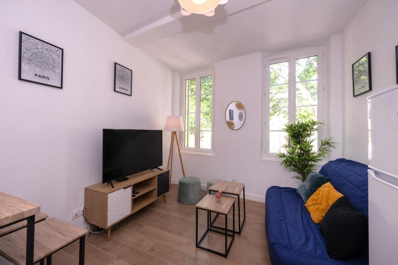 Le Nostradamus - Magnifique Appartement Cours Principal Plein Centre Avec Parking Салон-де-Прованс Екстер'єр фото