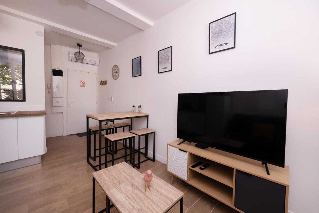 Le Nostradamus - Magnifique Appartement Cours Principal Plein Centre Avec Parking Салон-де-Прованс Екстер'єр фото